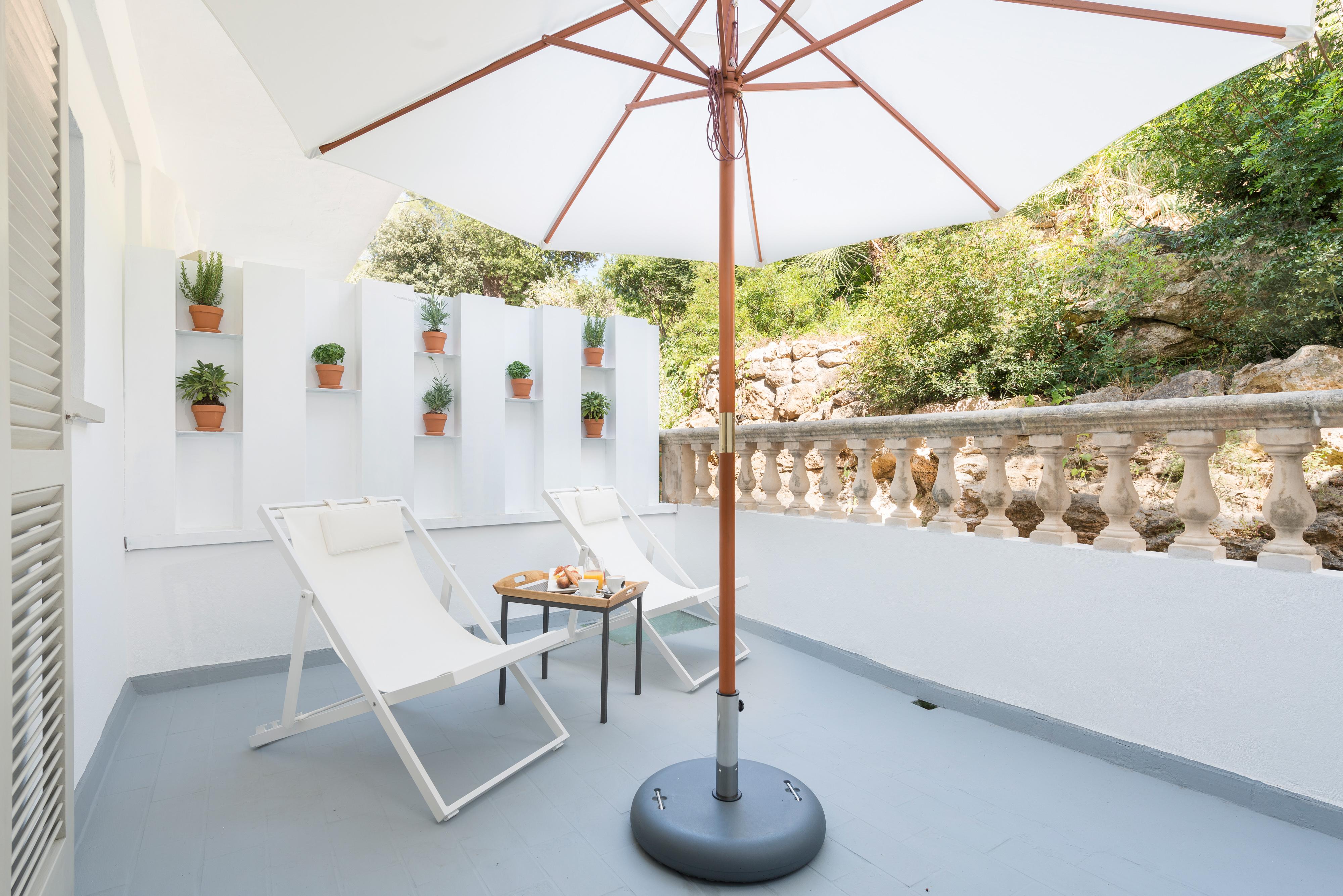 Boutique Hotel Oriola Cala de Sant Vicenc エクステリア 写真
