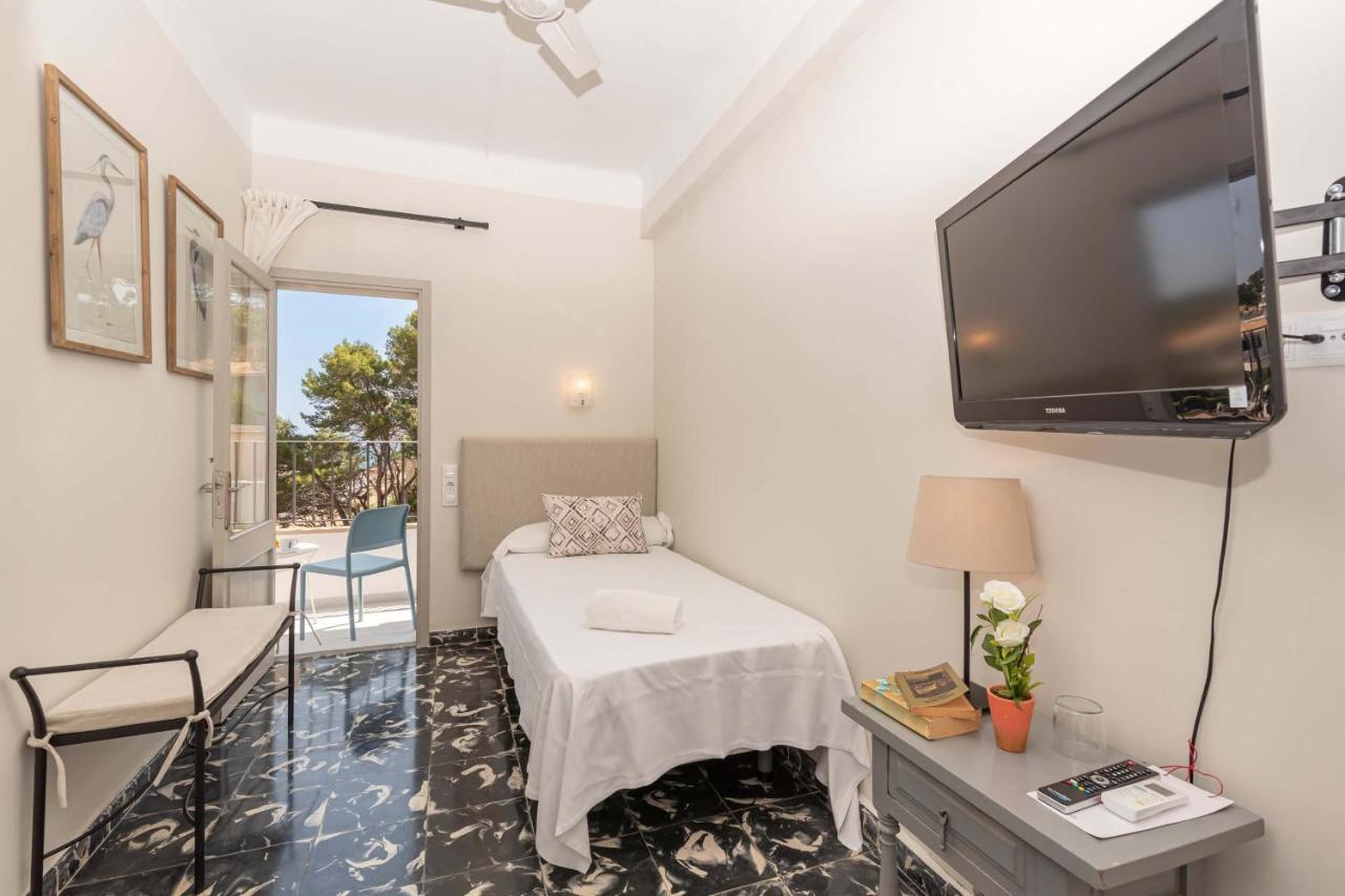 Boutique Hotel Oriola Cala de Sant Vicenc エクステリア 写真