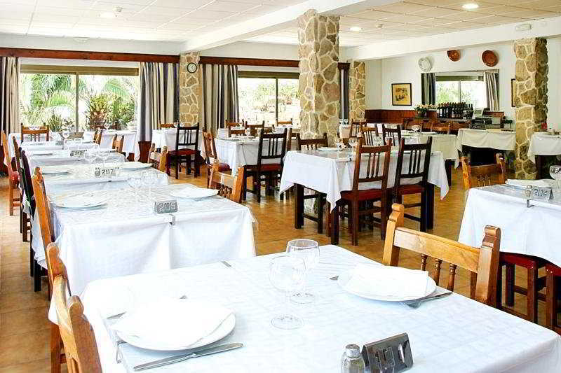 Boutique Hotel Oriola Cala de Sant Vicenc エクステリア 写真