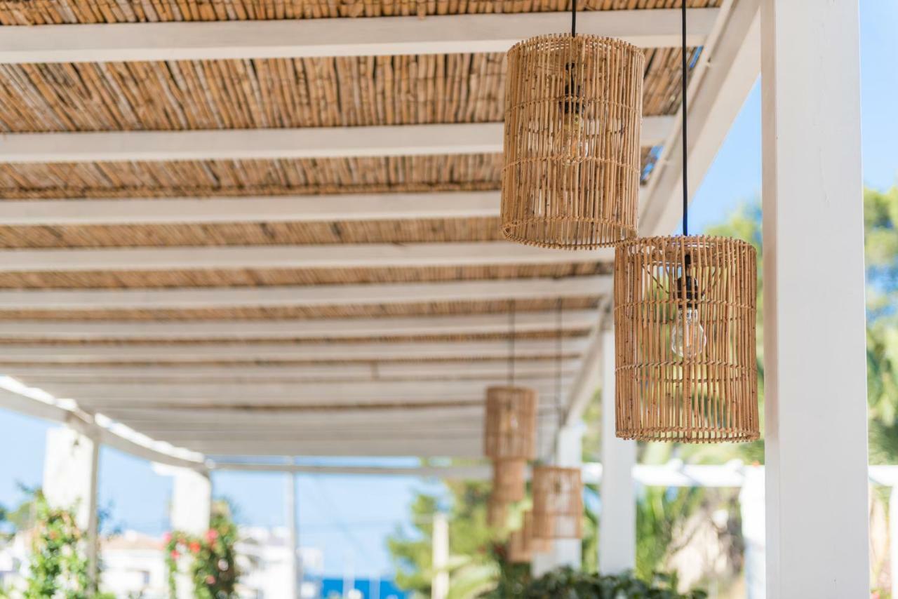 Boutique Hotel Oriola Cala de Sant Vicenc エクステリア 写真