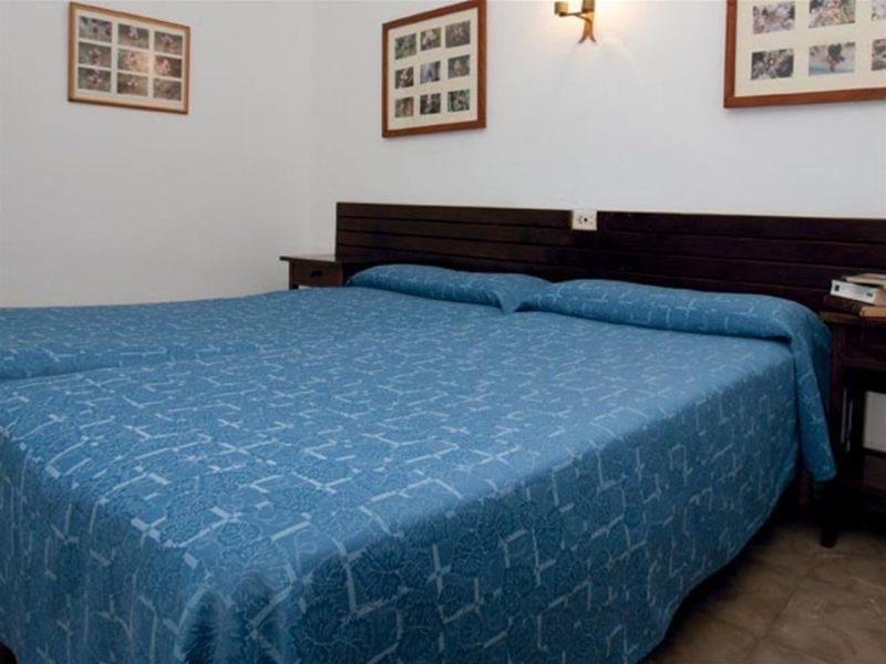 Boutique Hotel Oriola Cala de Sant Vicenc エクステリア 写真